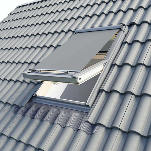 TERMOTECH V25 Tetőablak külső hővédő roló